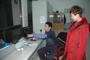 玉龙辞旧岁，金蛇贺新春。–记除夕夜慰问走访