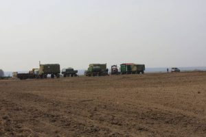 境外园区伊娃农场抢前抓早开展春播工作