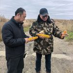 纪文楠董事长赴境外园区视察大豆收割工作